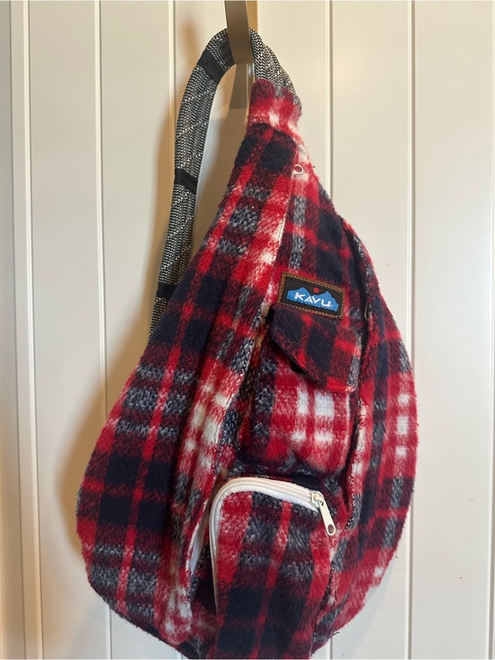 Kavu Handbags - Kavu Red, Navy & White Plaid Fuzzy Rope Sling Bag